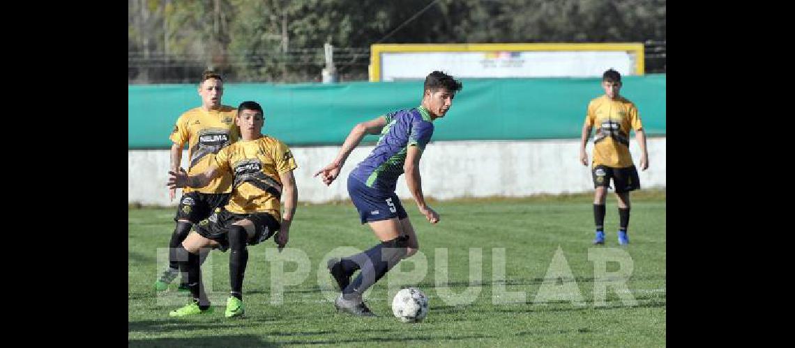 Embajadores se impuso como local en el Ãºltimo partido de la fecha LlegÃ³ a 12 puntos 