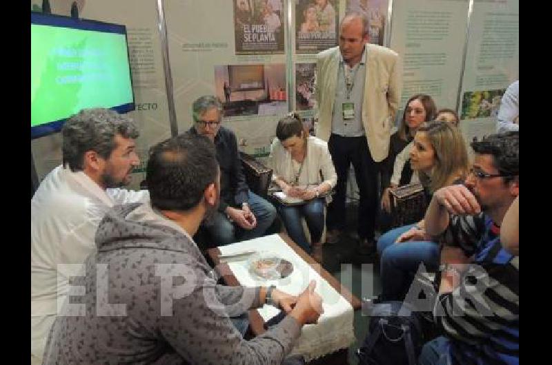 Por el stand de La Madrid en Expo Cannabis pasaron autoridades profesionales y MarÃ­a Laura Alassi 