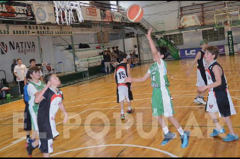 Pueblo Nuevo recibiÃ³ ayer a Chacarita Juniors de Azul por la Copa de Oro 