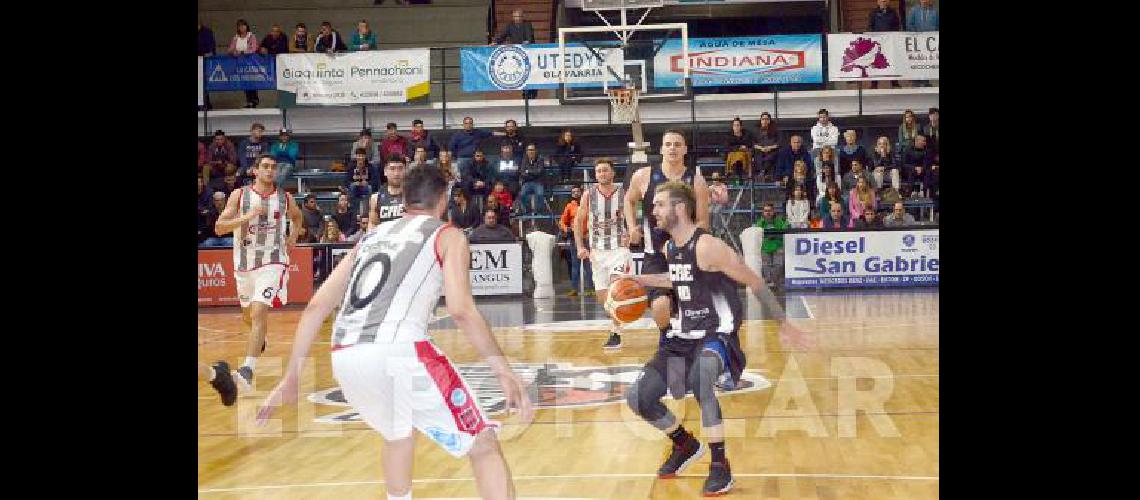 El base rosarino JeremÃ­as Sandrini con 24 puntos fue el goleador de la noche y una de las grandes figuras del Bataraz 