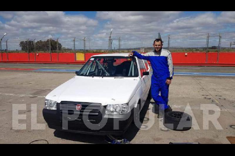 De nuevo en pista Daniel CrevatÃ­n y su equipo recuperaron la unidad que volcÃ³ en Buenos Aires 