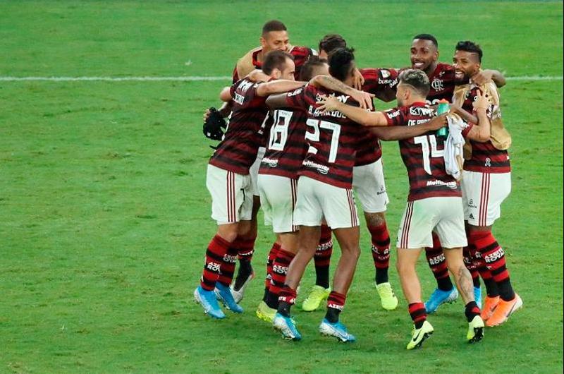 Flamengo seraacute el rival de River en la final tras golear a Gremio