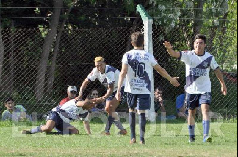 Sierra Chica festejÃ³ en la cancha de AtlÃ©tico Hinojo Ahora va ante El FortÃ­n 