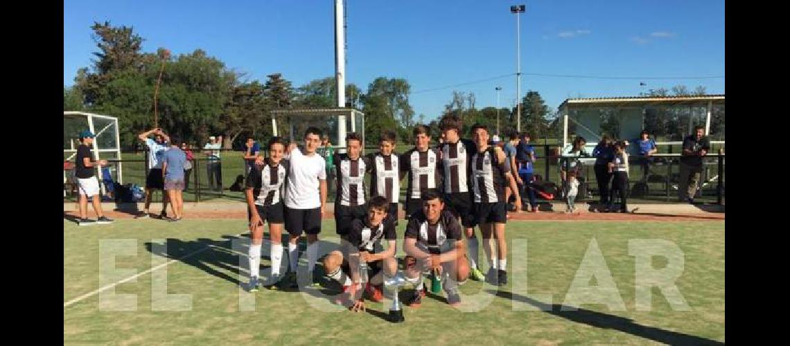 El equipo albinegro fue el mejor del triangular jugado en el Parque 