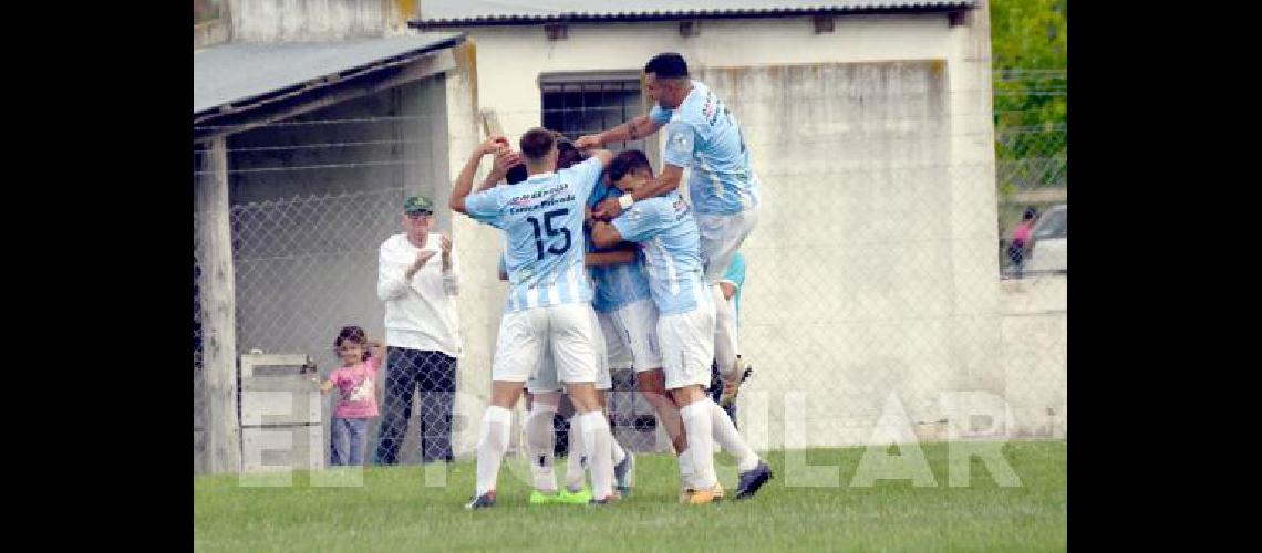 Ferro Carril Sud como visitante venciÃ³ 3 a 1 a Embajadores 