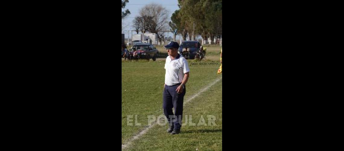 Juan Domingo Marinangeli entrenador de Sierra Chica 