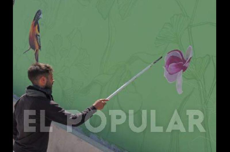 Juanjo Kaufmann pintÃ³ un mural en un complejo de departamentos 