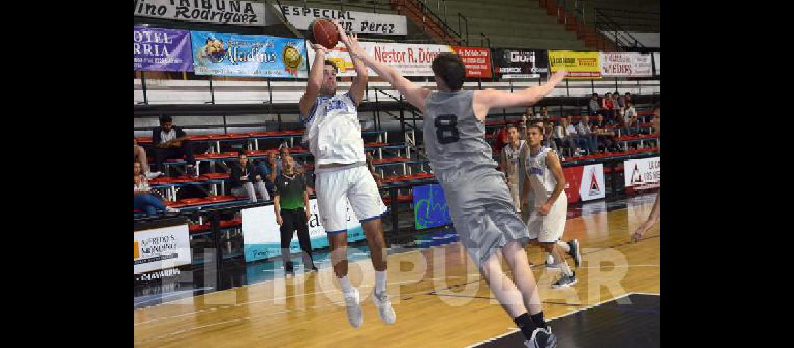 Ariel Weisbeck con 20 puntos fue el goleador de la noche 