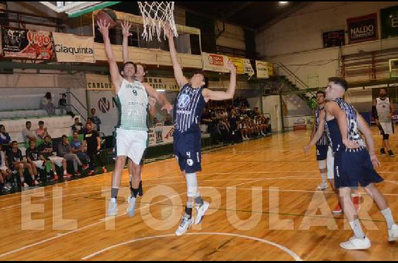 Racing A Club viene de derrotar a Pueblo Nuevo por 84-83 