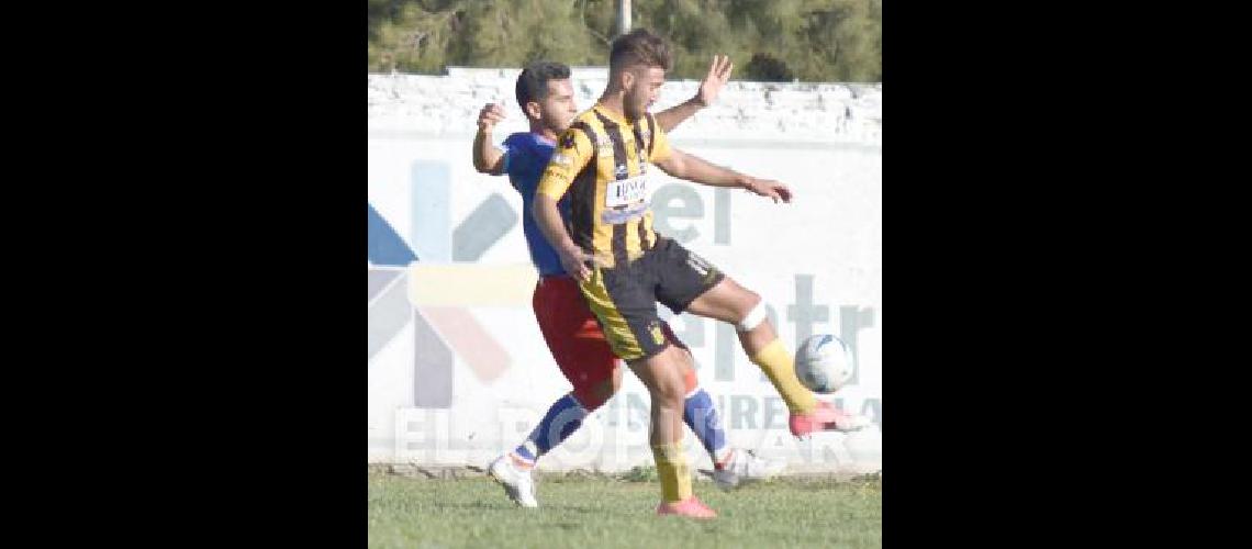 NicolÃs Katz hizo casi toda su carrera en Olimpo de BahÃ­a Blanca y viene de jugar el Provincial pampeano para Costa Brava 