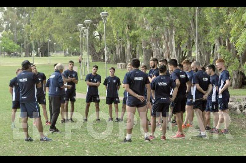 El plantel y el cuerpo tÃ©cnico se reunieron para iniciar los trabajos HabrÃ un mes de espera hasta el inicio de la competencia 