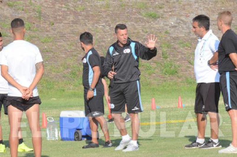 Christian Bassedas en el turno de la tarde en el estadio de Estudiantes El DT hablÃ³ de la actualidad de su equipo 