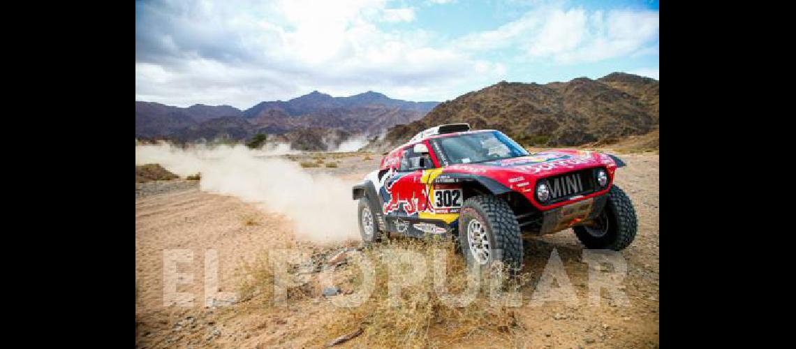 Monsieur Dakar Stephane Peterhansel ganÃ³ su 77Âº etapa Carlos Sainz domina en la general 