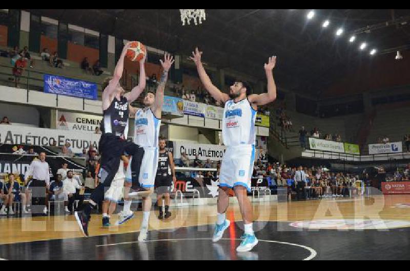 El pasado viernes Estudiantes perdiÃ³ como local por 80 a 78 frente a Racing de Chivilcoy 