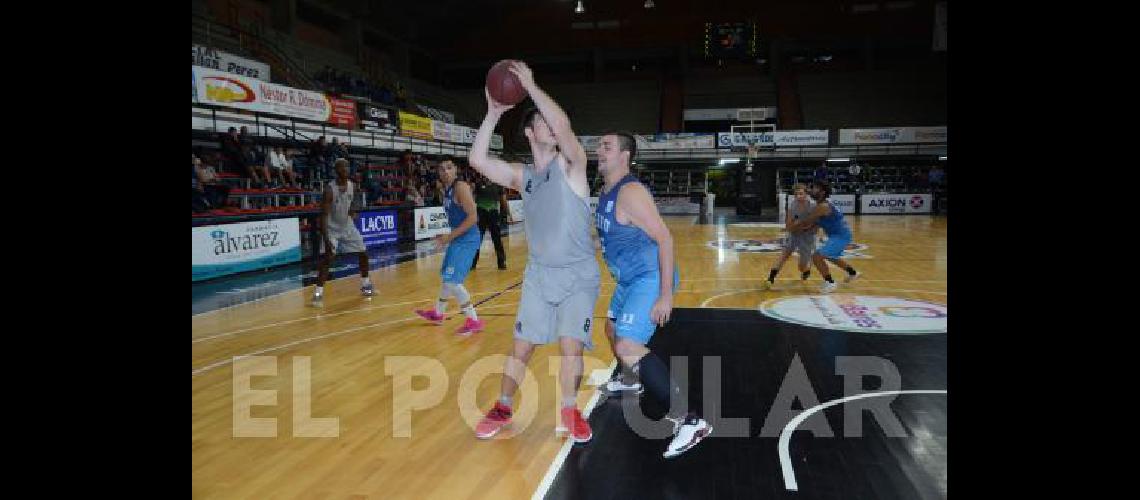 Ferro Carril Sud le ganÃ³ a Estudiantes la final del aÃ±o pasado por 73-68 