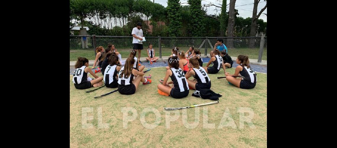 Puntapieacute inicial para el hockey