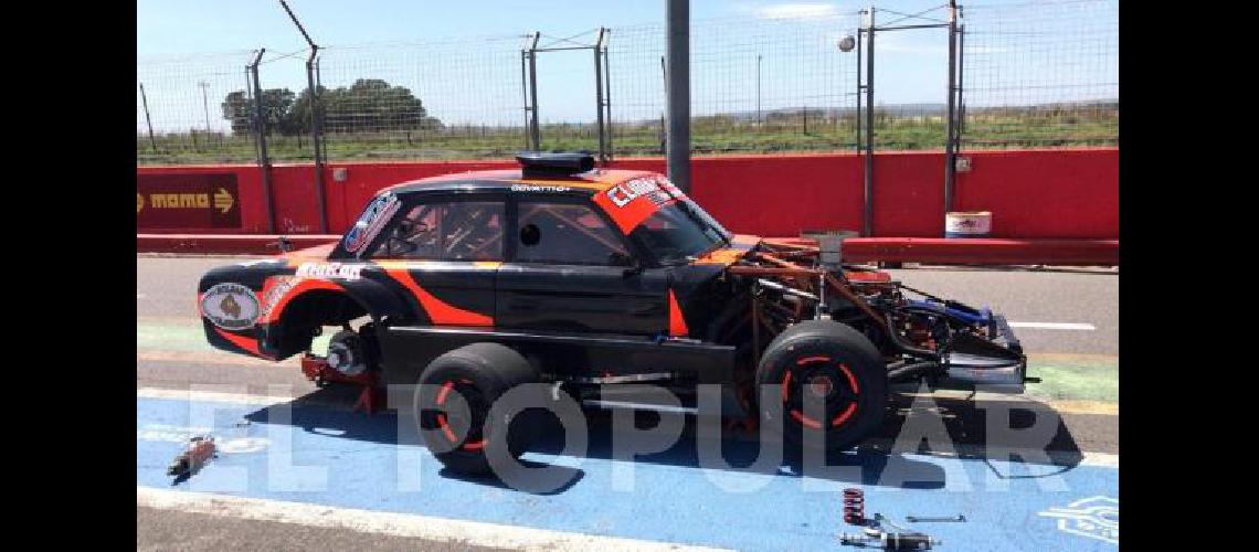 El Ford de Covatti ayer en el AutÃ³dromo Hermanos Emiliozzi del AMCO 