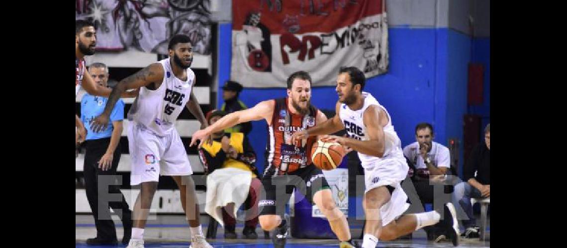 Estudiantes le ganÃ³ anoche a Quilmes como visitante 97-93 y sigue arriba en la Conferencia Sur 