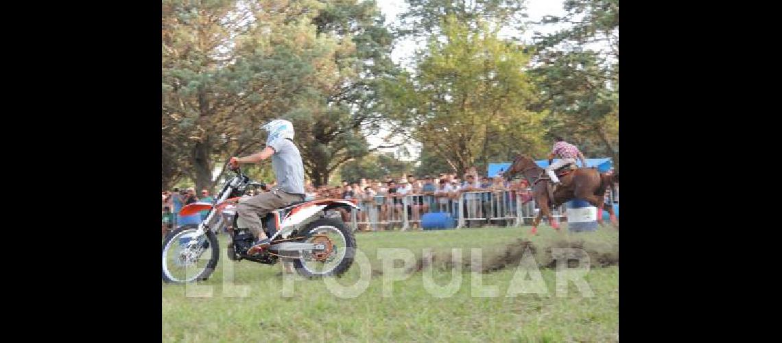 Uno de los atractivos principales de la fiesta del aniversario de La Madrid fue el festival de destrezas criollas 