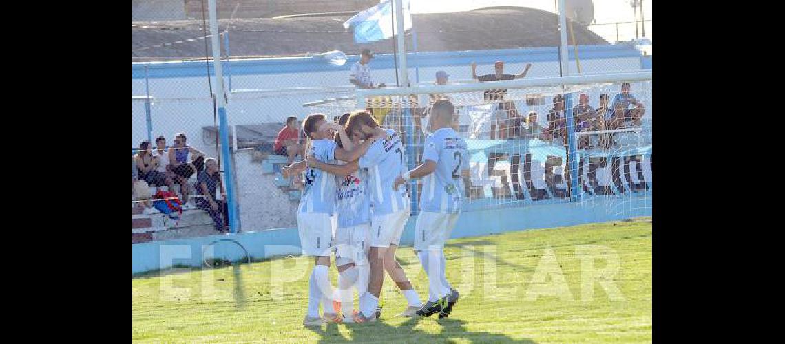 Ferro Carril Sud que fue visitante en su estadio superÃ³ a Municipales 