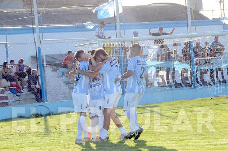 Ferro Carril Sud que fue visitante en su estadio superÃ³ a Municipales 