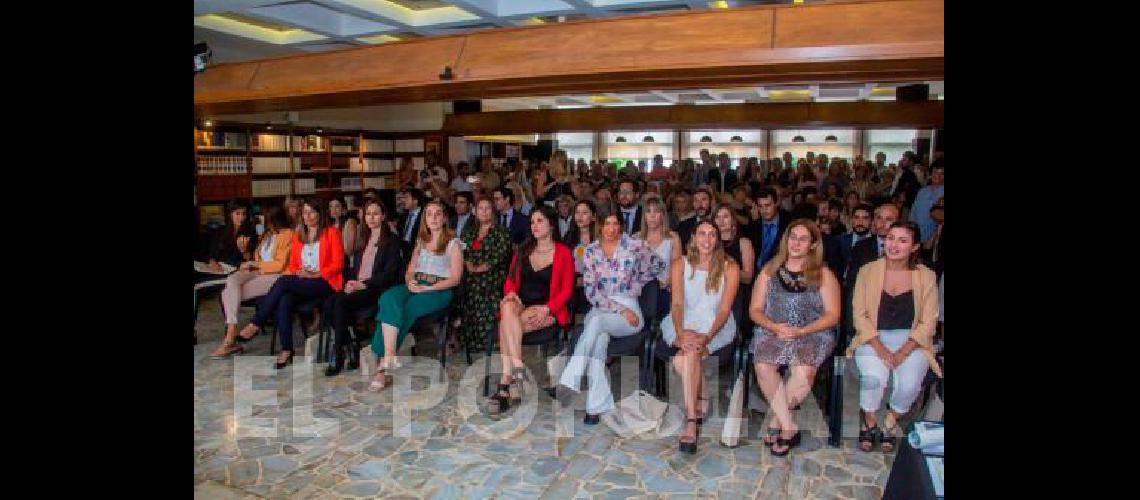 Los nuevos profesionales del Colegio de Abogados del Departamento Judicial de Azul pertenecen a Azul Tandil BolÃ­var CacharÃ­ Colonia Hinojo Laprida y Benito JuÃrez 