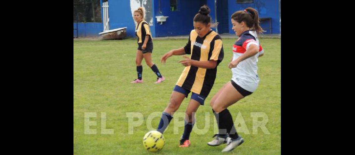 El profesor Fernando Jaime destacÃ³ el crecimiento del fÃºtbol femenino en La Madrid 