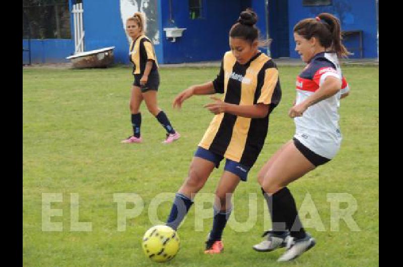 El profesor Fernando Jaime destacÃ³ el crecimiento del fÃºtbol femenino en La Madrid 