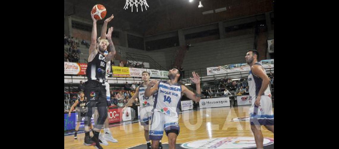 El base rosarino JeremÃ­as Sandrini anotÃ³ anoche 17 puntos en el equipo estudiantil 