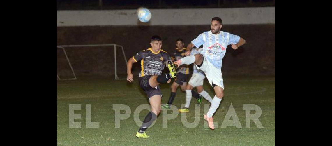 Ferro y Cosecha Mundial fue uno de los partidos de la quinta fecha 