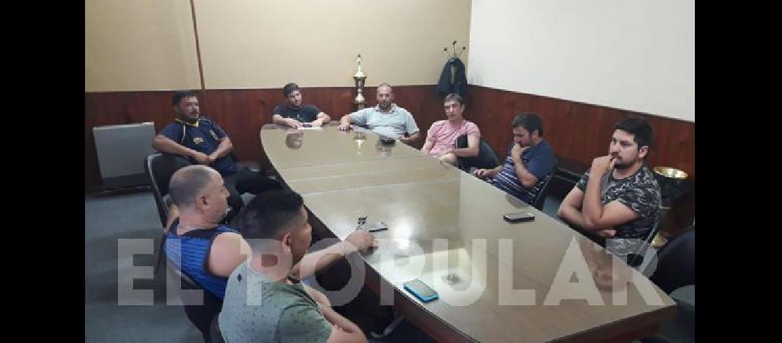 Los dirigentes en la reuniÃ³n definieron la suspensiÃ³n de todos los eventos 