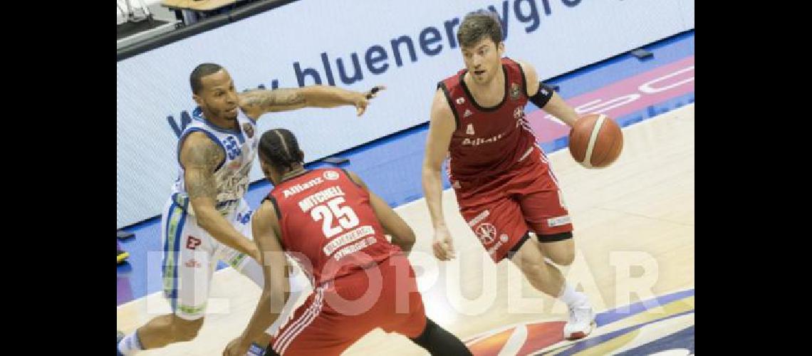 Juan Manuel FernÃndez juega en la Primera DivisiÃ³n del bÃsquetbol italiano 