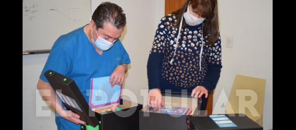 Los libros fueron recibidos ayer a la maÃ±ana en el Hospital Municipal por autoridades de Salud 