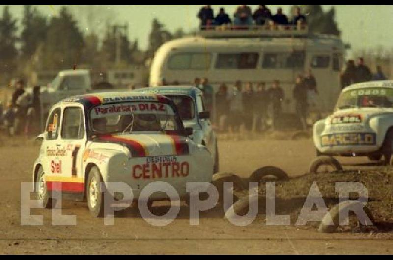 El campeÃ³n RaÃºl BoucÃ­guez con el nÃºmero 1 en los laterales entrÃ³ en la historia de Hinojo 