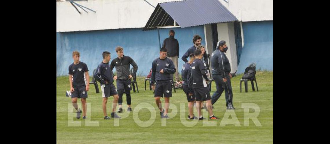 El plantel de Racing tuvo ayer otro dÃ­a de trabajos fÃ­sicos en el club 