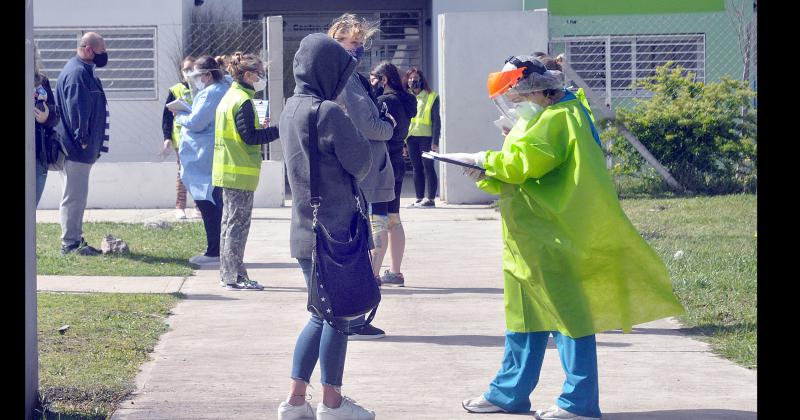 Covid- continuacutea en dos sedes de Olavarriacutea el operativo RTA