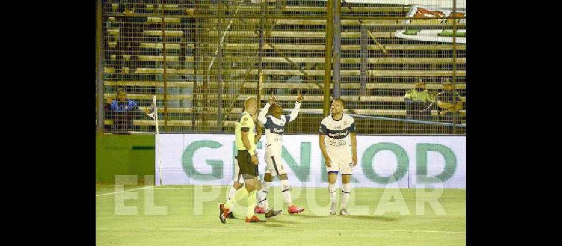 Gimnasia como local superÃ³ con claridad a Patronato 