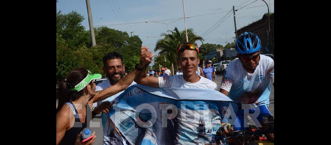 El atleta Jonathan Navarro harÃ un evento especial a tres aÃ±os del hundimiento del submarino 