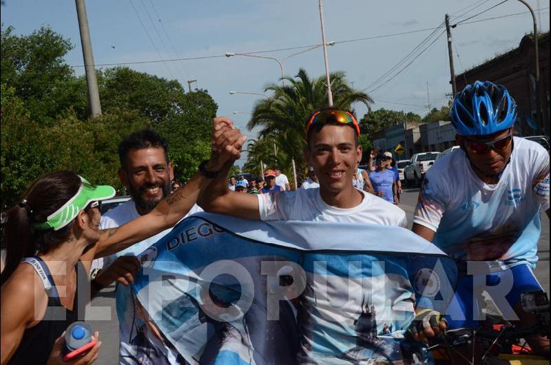 El atleta Jonathan Navarro harÃ� un evento especial a tres aÃ±os del hundimiento del submarino 