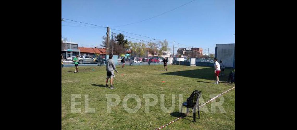 Las tareas son los martes y jueves en grupos de diez chicos cada uno 