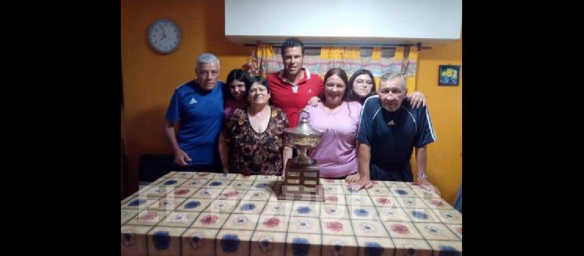 Alberto Duarte se coronÃ³ campeÃ³n y lo festejÃ³ con su familia 