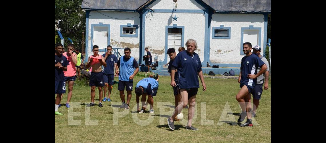 Racing se entrena para el Regional Amateur Claudio MartÃ­nez