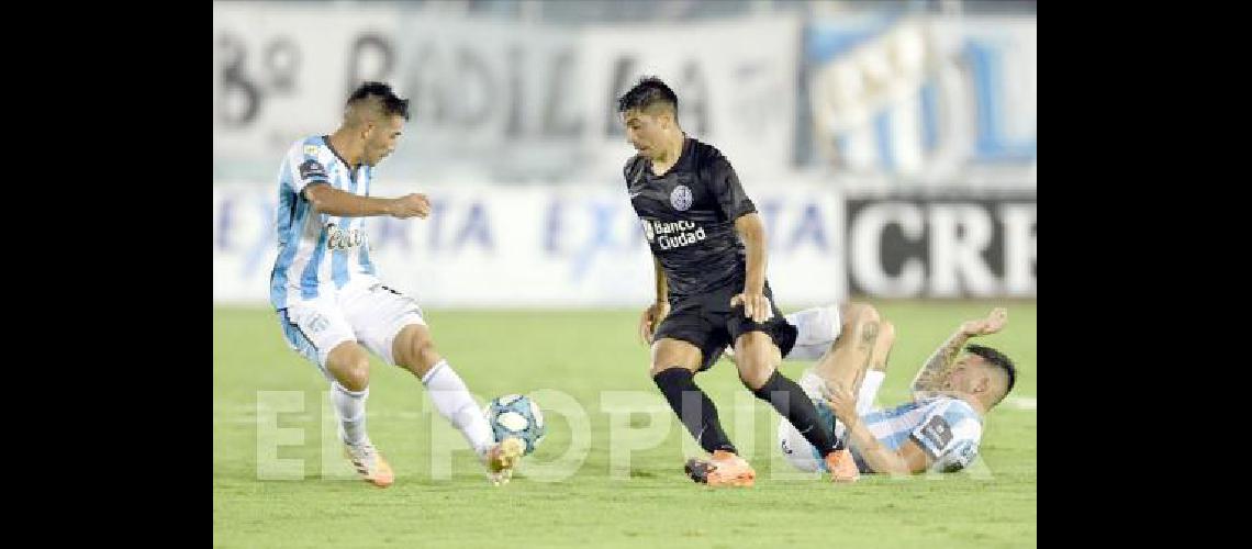 San Lorenzo ganÃ³ en TucumÃn pero sigue lejos de la cima 