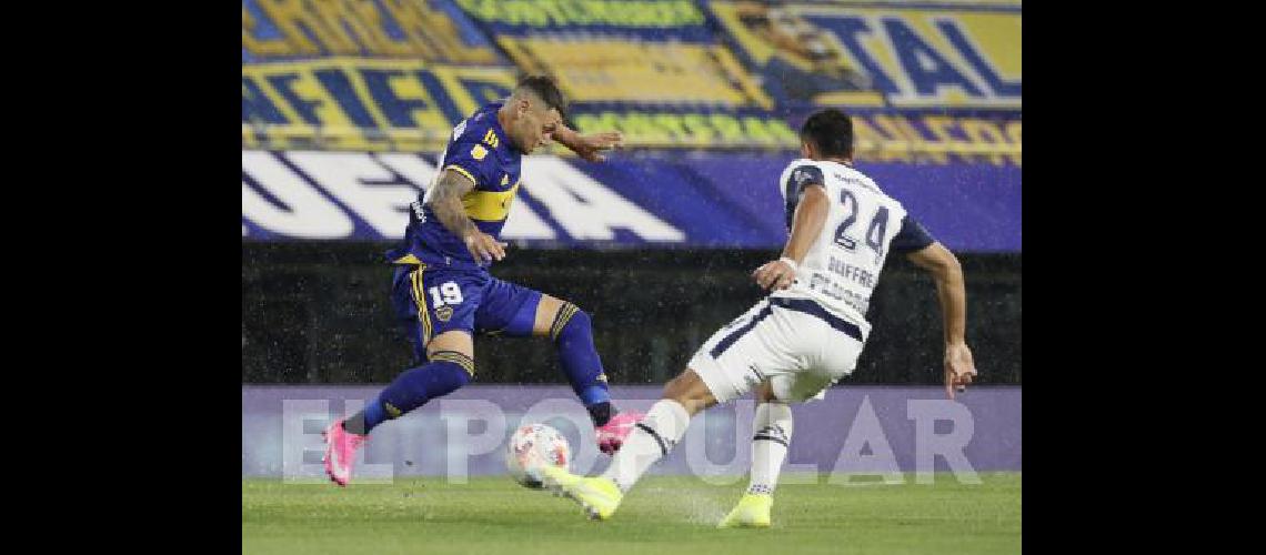 Boca y Gimnasia igualaron 2 a 2 en La Bombonera 