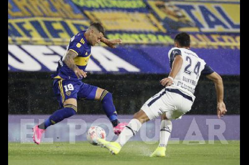 Boca y Gimnasia igualaron 2 a 2 en La Bombonera 