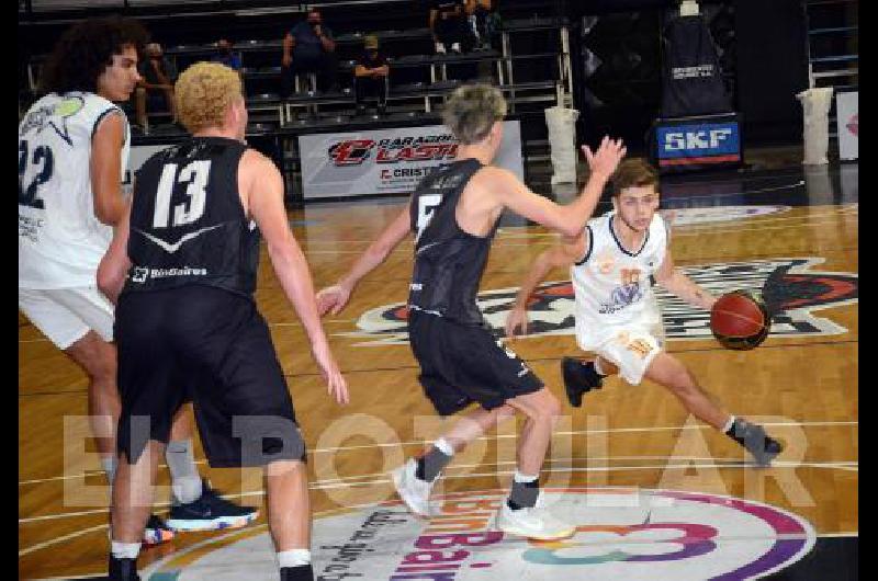 Racing A Club viene de ganarle el clÃsico a Estudiantes 85 - 64 el pasado sÃbado 