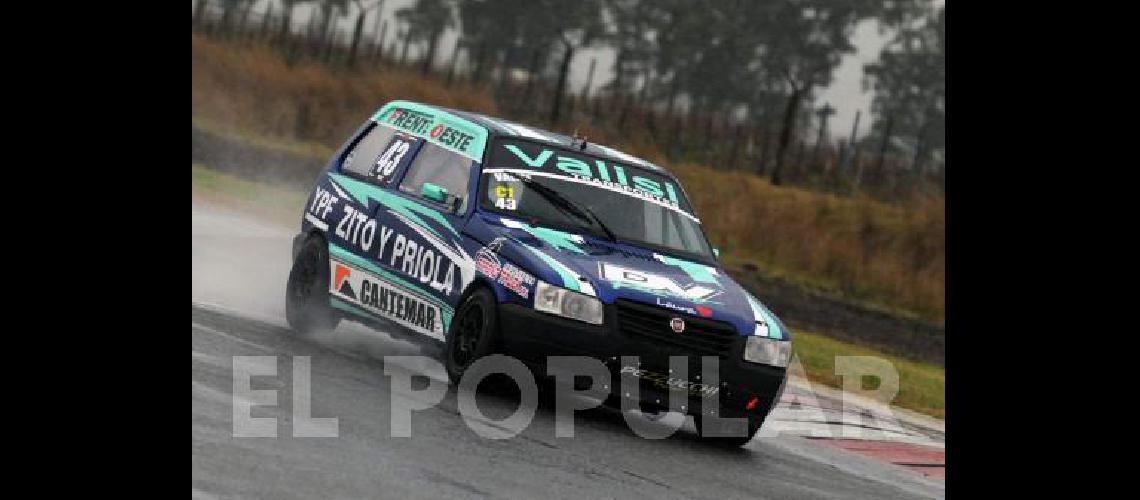 Diego Valisi es uno de los representantes locales en el Turismo Pista 