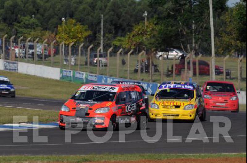 Franco Fauret y Santiago Tambucci son los nuevos lÃ­deres del campeonato de la Clase Dos 