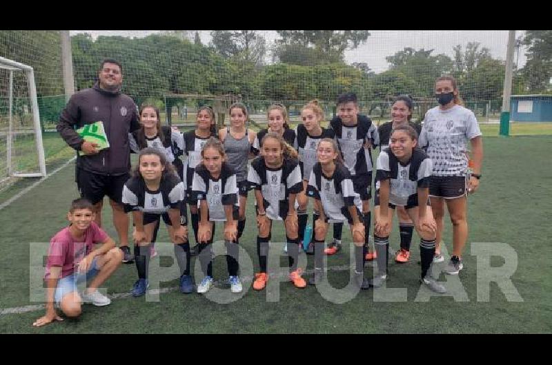 BelÃ©n Boyer se desempeÃ±a como entrenadora del equipo Sub 15 en Estudiantes 