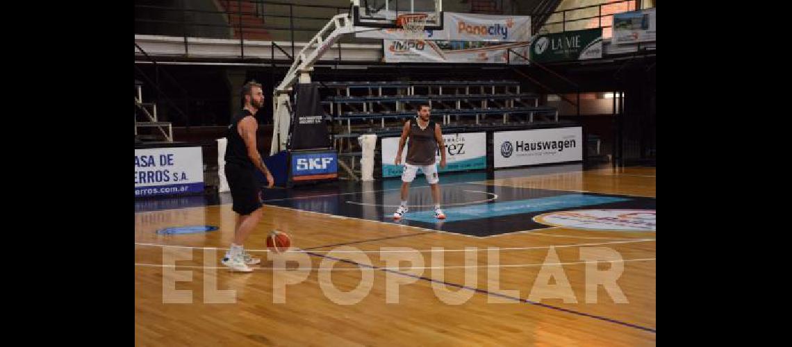 Estudiantes se entrenÃ³ ayer en el Maxi 